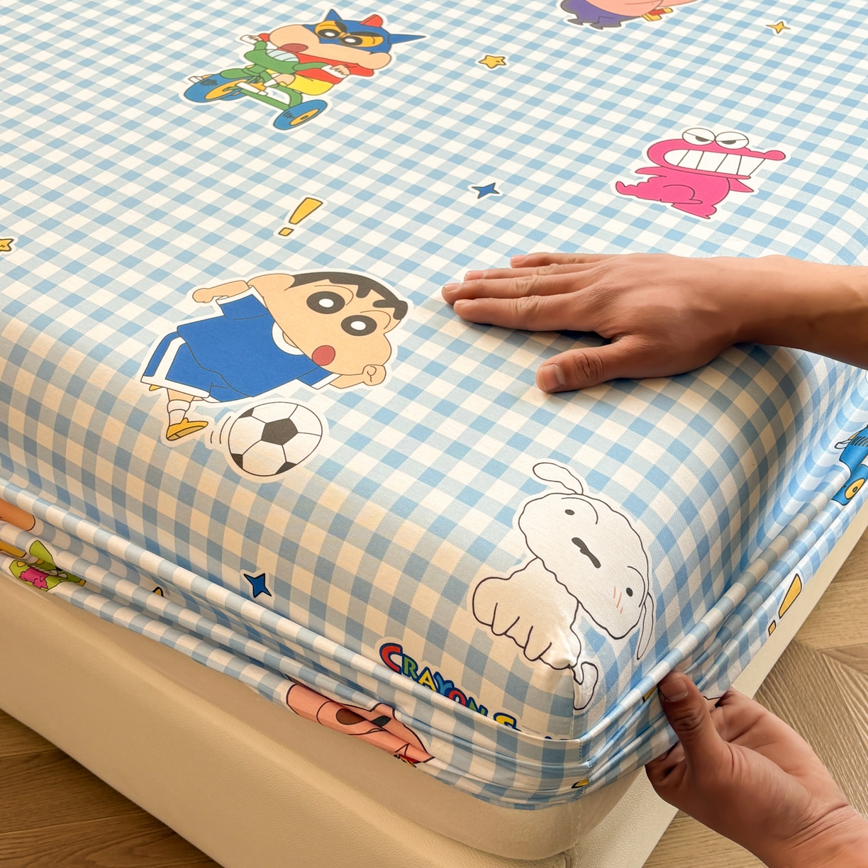 91家纺网 家纺一手货源 找家纺 居眠 2026新款全棉纯棉印花单层蜡笔小新单床笠床笠单件 蓝格小新