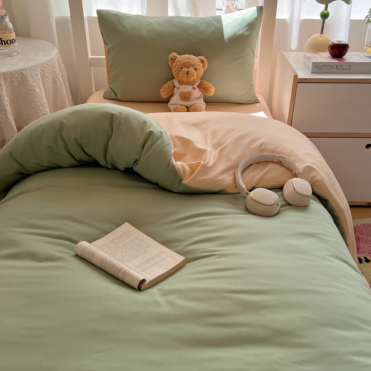 91家纺网 家纺一手货源 找家纺 缦绣阁家纺 2026新款亲肤水洗棉纯色四件套床单被罩被套单件学生宿舍上下铺单人三件套 浅绿浅驼