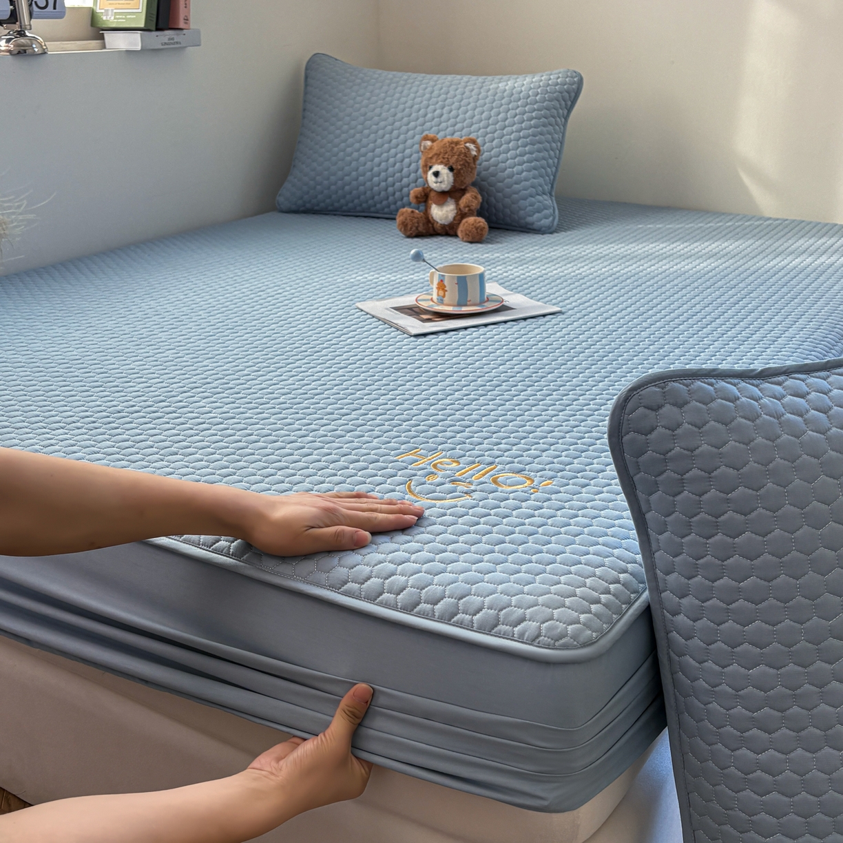 91家纺网 家纺一手货源 找家纺 居眠 2026新款微笑全棉夹棉单床笠床笠单件 微笑-蓝色