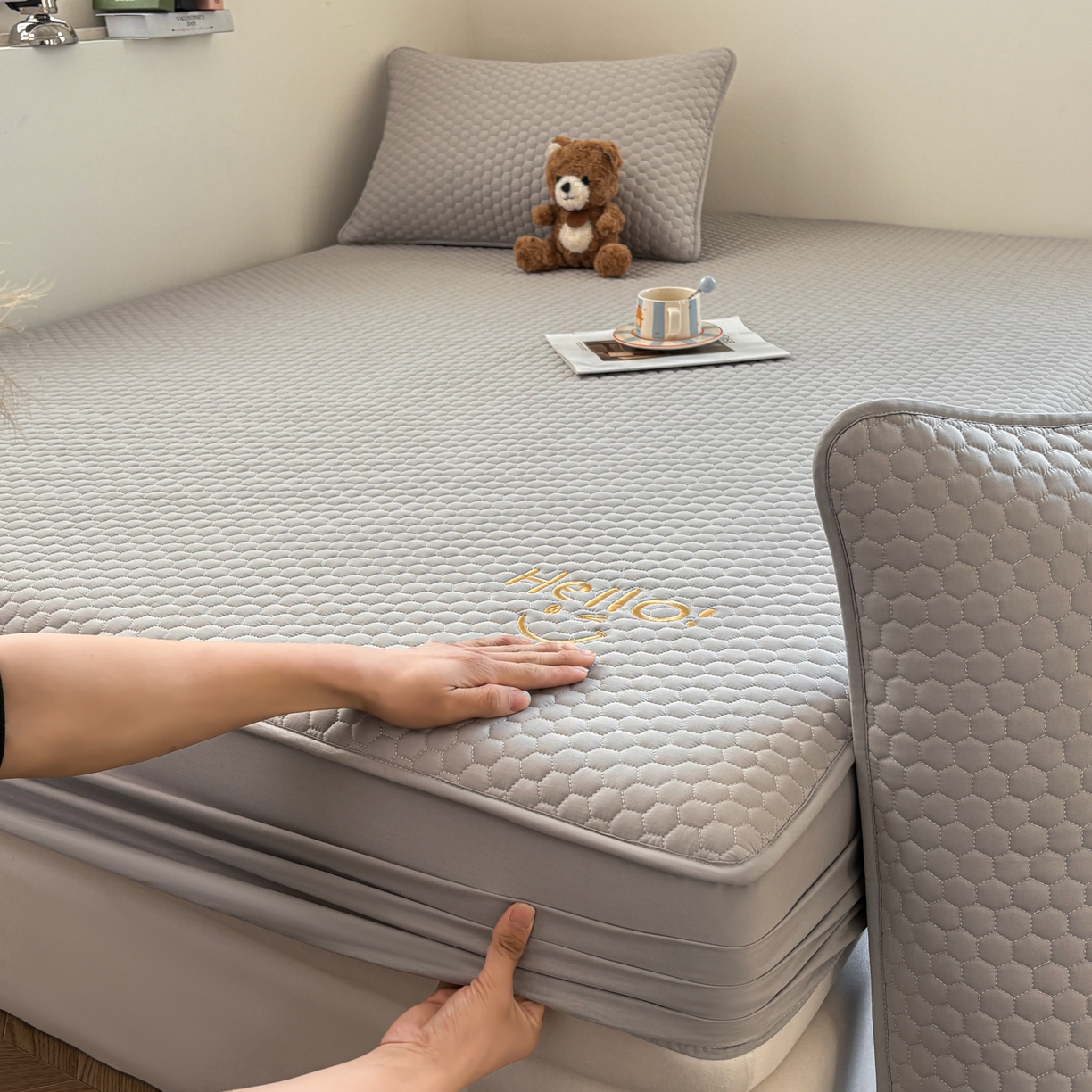 91家纺网 家纺一手货源 找家纺 居眠 2026新款微笑全棉夹棉单床笠床笠单件 微笑-灰色