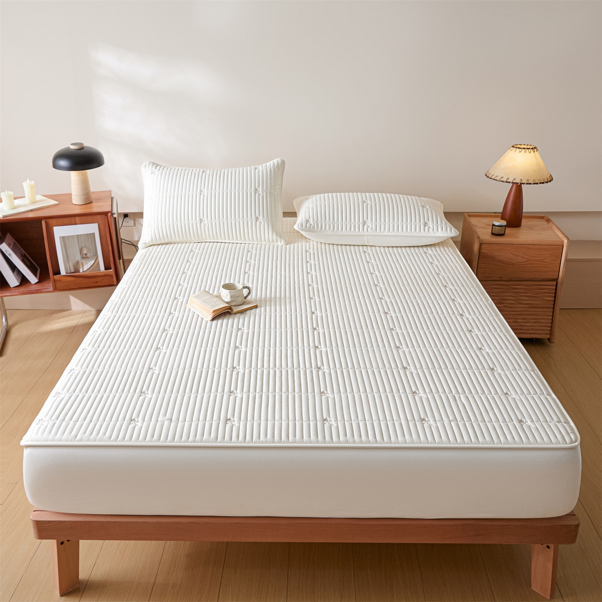 91家纺网 家纺一手货源 找家纺 （总）居眠 2026新款三叶草刺绣棉花防水单床笠床笠单件