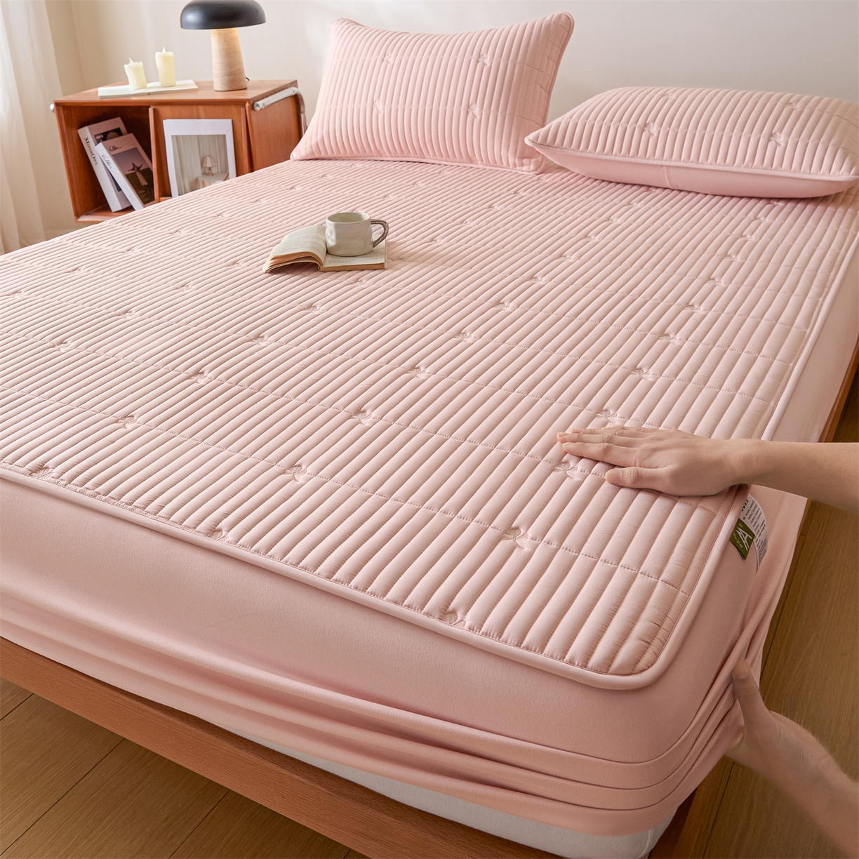 91家纺网 家纺一手货源 找家纺 （总）居眠 2026新款三叶草刺绣棉花防水单床笠床笠单件