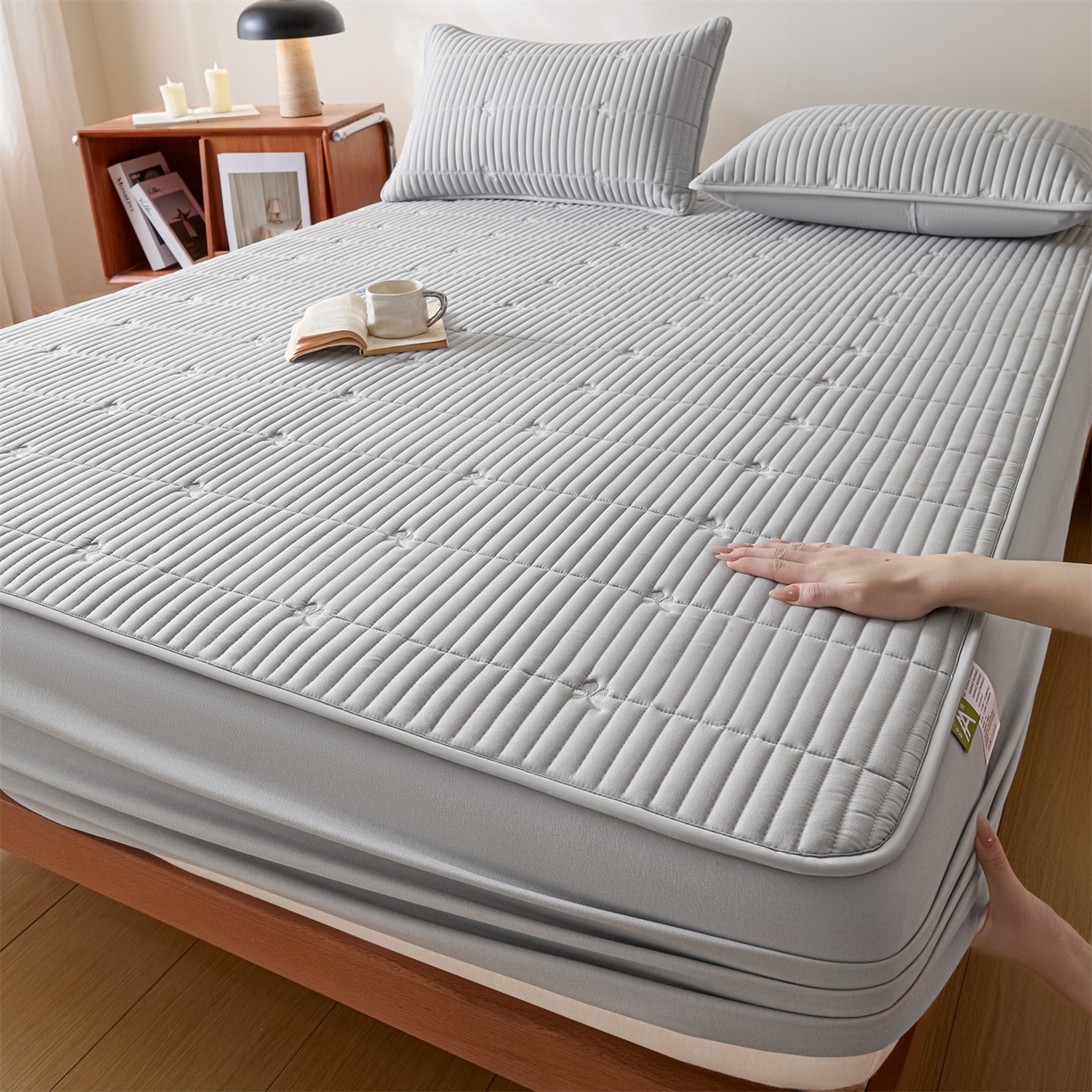 91家纺网 家纺一手货源 找家纺 （总）居眠 2026新款三叶草刺绣棉花防水单床笠床笠单件