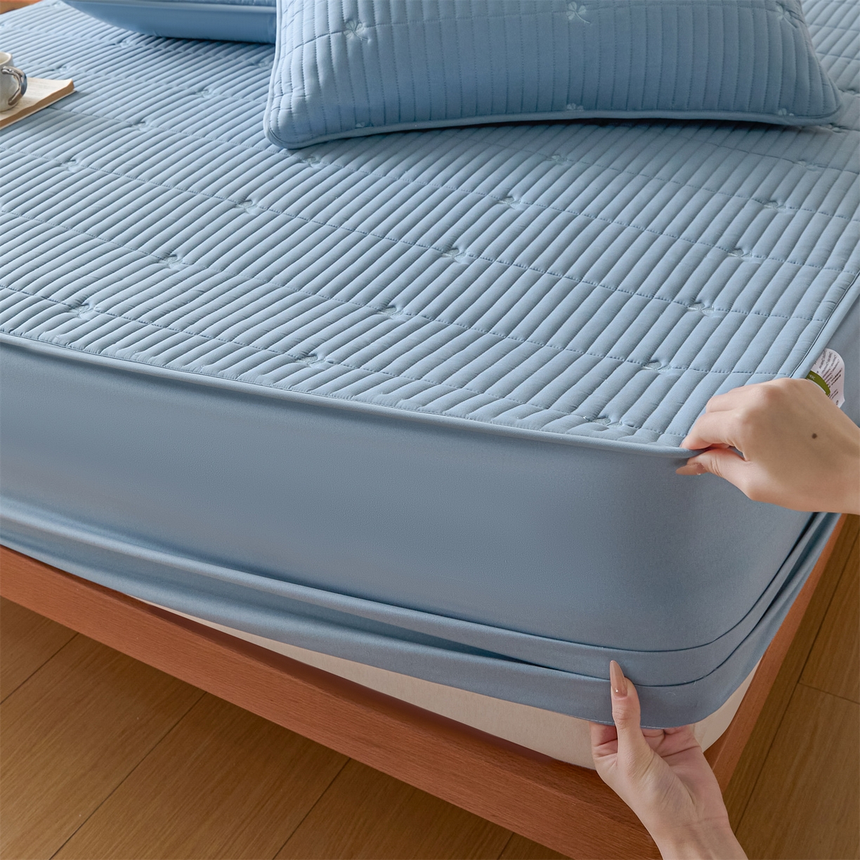 91家纺网 家纺一手货源 找家纺 居眠 2026新款三叶草刺绣棉花防水单床笠床笠单件 三叶草-蓝