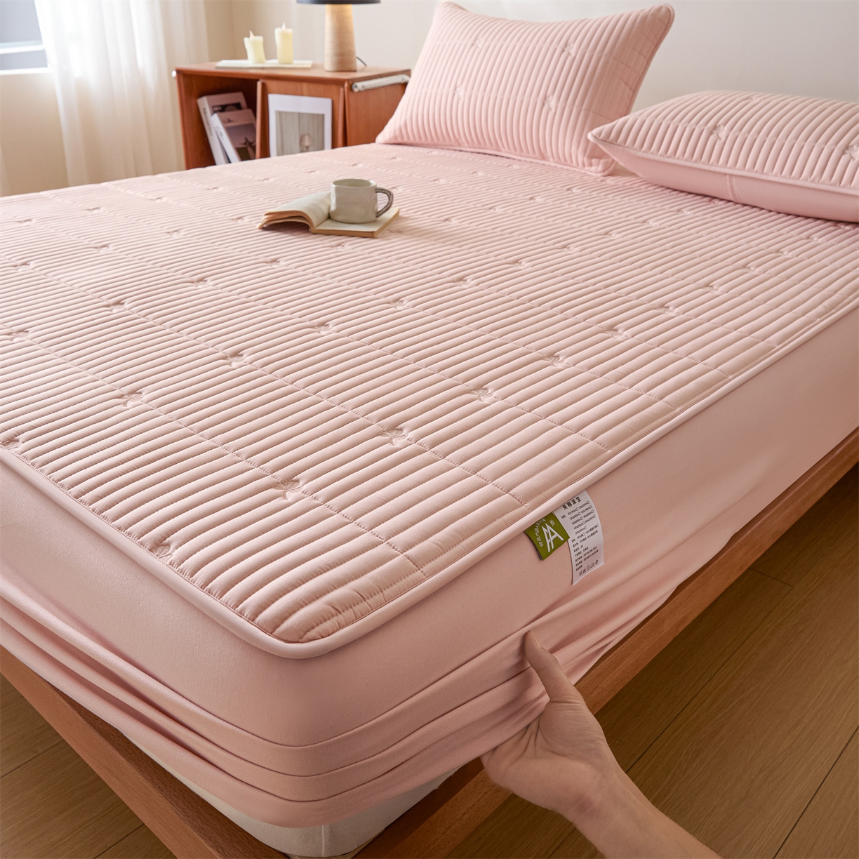 91家纺网 家纺一手货源 找家纺 居眠 2026新款三叶草刺绣棉花防水单床笠床笠单件 三叶草-粉