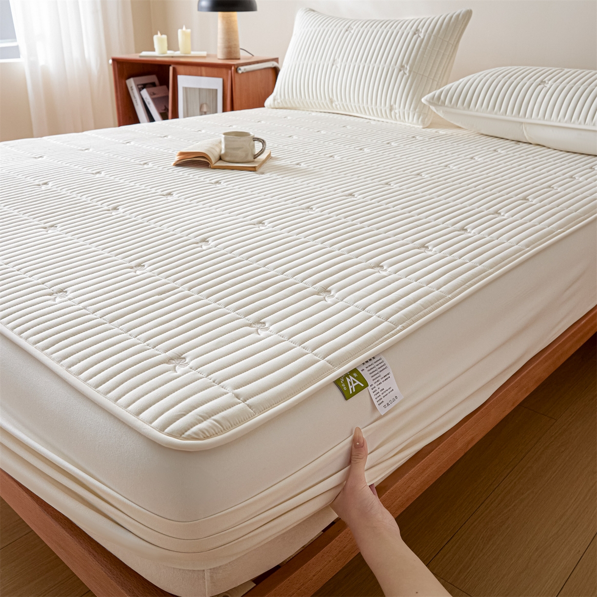 91家纺网 家纺一手货源 找家纺 居眠 2026新款三叶草刺绣棉花防水单床笠床笠单件 三叶草-白