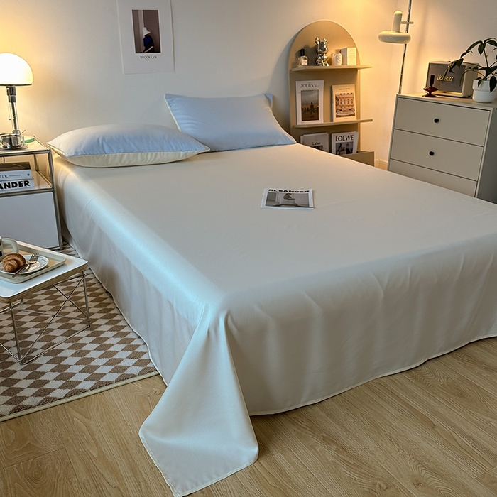 91家纺网 家纺一手货源 找家纺 缦绣阁家纺  2026新款夏季轻奢水洗冰丝四件套真丝简约纯色被罩被套学生宿舍三件套-洛可可系列 洛可可-天空兰+芝士