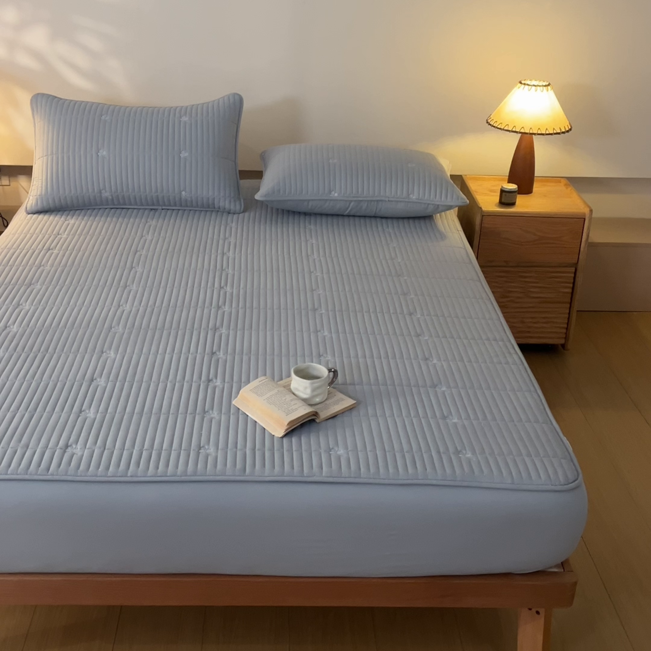 91家纺网 家纺一手货源 找家纺 居眠 2026新款三叶草刺绣棉花防水单床笠床笠单件 三叶草-灰