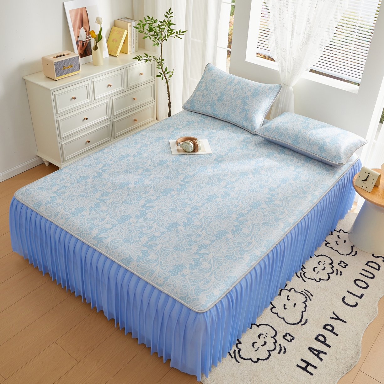 91家纺网 家纺一手货源 找家纺 优莱床垫 2026新款冰丝复合抗菌凉席床裙款 清羽冰蓝凉席床裙