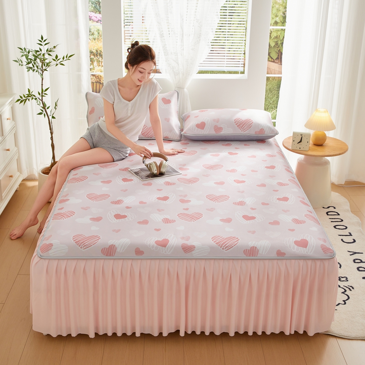 91家纺网 家纺一手货源 找家纺 优莱床垫 2026新款冰丝复合抗菌凉席床裙款 心心相印凉席床裙