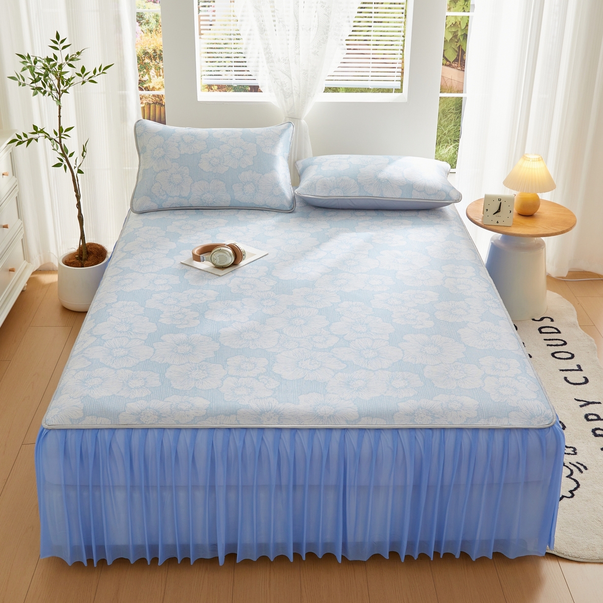 91家纺网 家纺一手货源 找家纺 优莱床垫 2026新款冰丝复合抗菌凉席床裙款 蓝茵大花凉席床裙