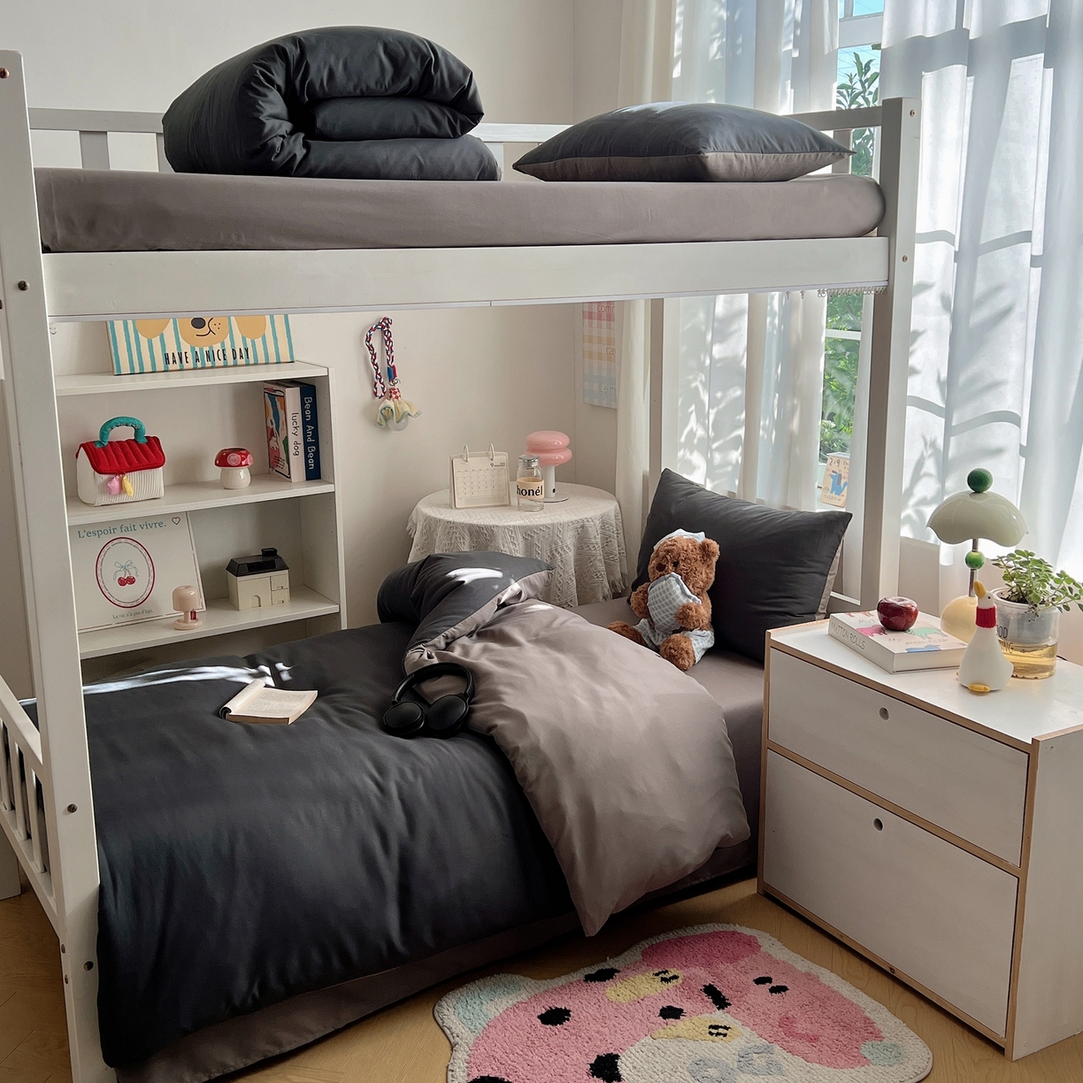 91家纺网 家纺一手货源 找家纺 缦绣阁家纺 2026新款亲肤水洗棉纯色四件套床单被罩被套单件学生宿舍上下铺单人三件套 深灰浅灰