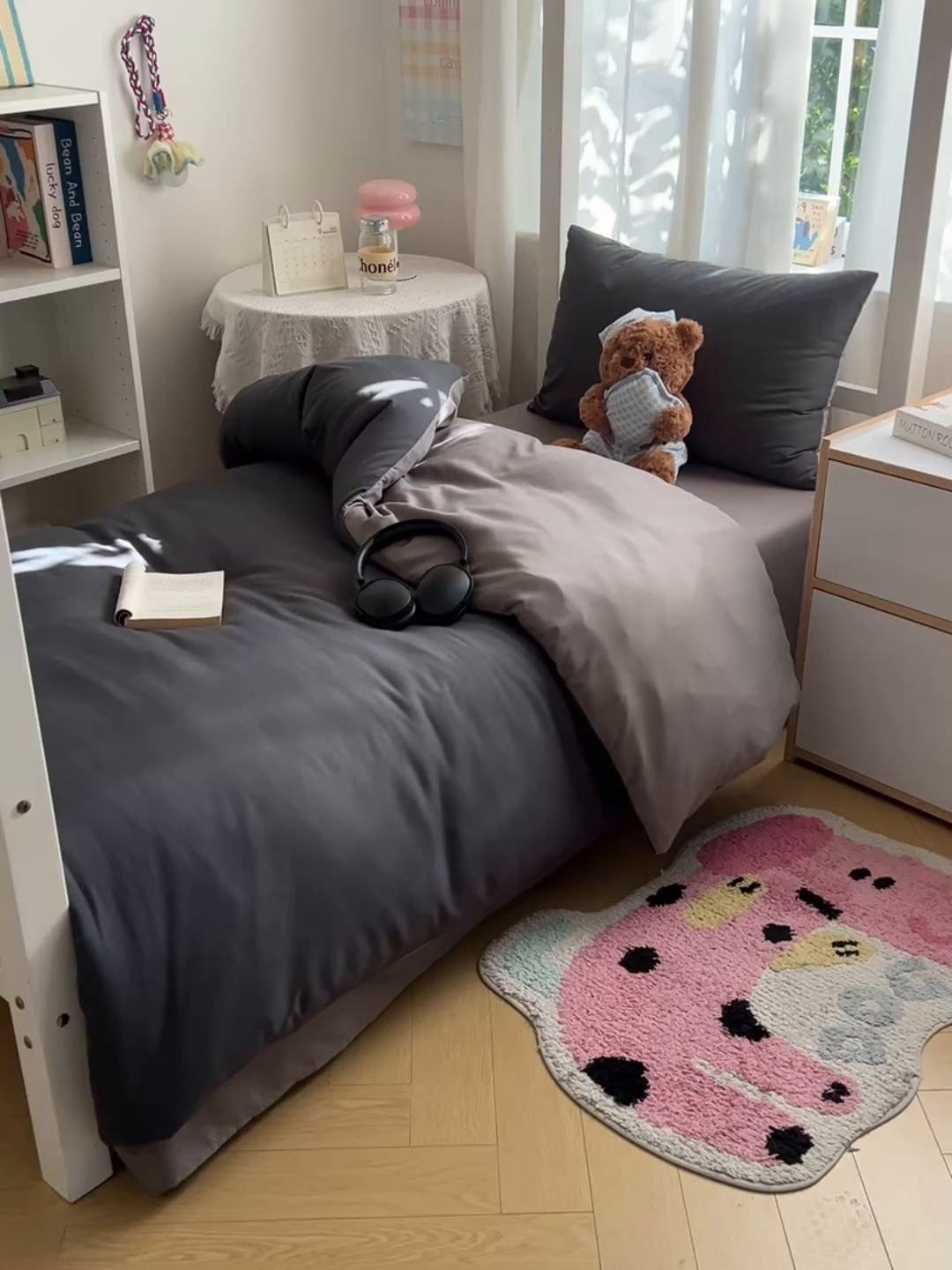 91家纺网 家纺一手货源 找家纺 缦绣阁家纺 2026新款亲肤水洗棉纯色四件套床单被罩被套单件学生宿舍上下铺单人三件套 深灰浅灰