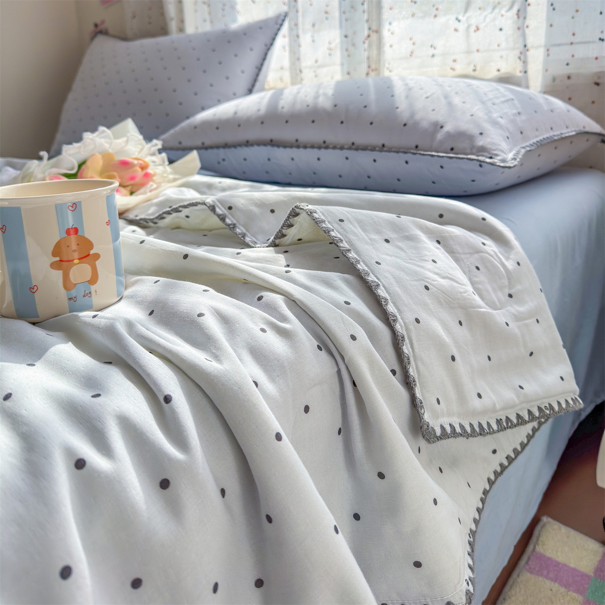 91家纺网 家纺一手货源 找家纺 被窝家纺 2026春夏新款贝壳边全棉双层纱大豆夏凉被空调被夏被四件套 蓝色泡泡