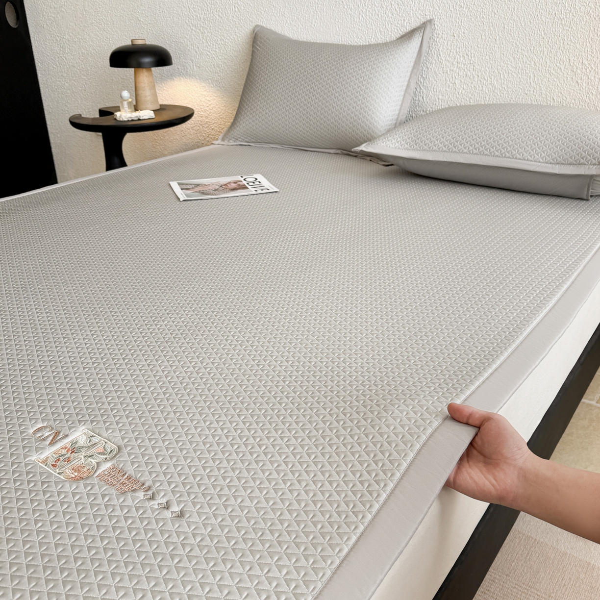 91家纺网 家纺一手货源 找家纺 （总）鑫姿席业 2026新款A类PE凉感抗菌席凉席席子-几何花静系列