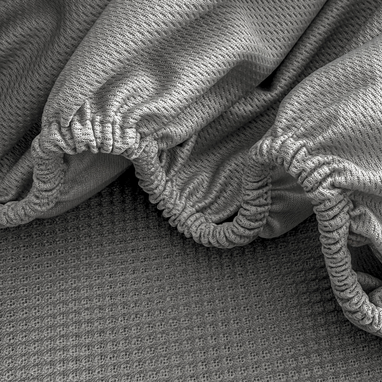 91家纺网 家纺一手货源 找家纺 鑫姿席业 2026新款A类PE凉感抗菌席凉席席子-几何花静系列 几何花境-灰（床笠款）