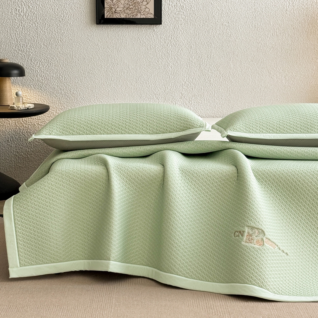 91家纺网 家纺一手货源 找家纺 鑫姿席业 2026新款A类PE凉感抗菌席凉席席子-几何花静系列 几何花境-绿（床垫款）