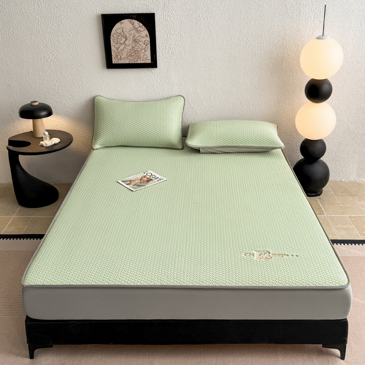 91家纺网 家纺一手货源 找家纺 鑫姿席业 2026新款A类PE凉感抗菌席凉席席子-几何花静系列 几何花境-绿（床笠款）