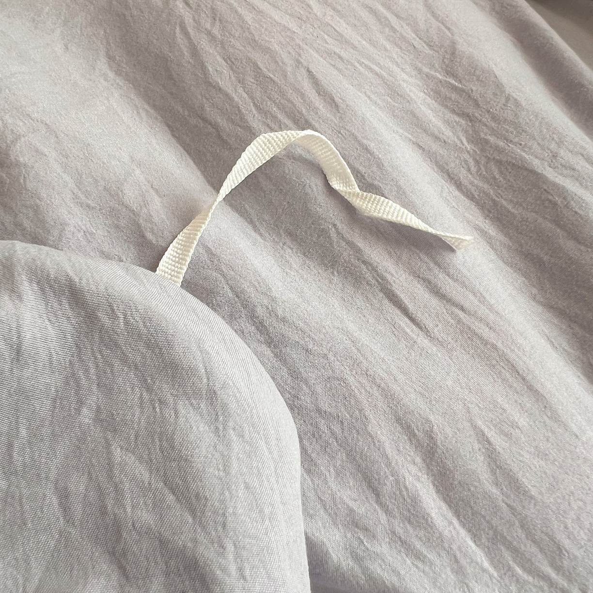 91家纺网 家纺一手货源 找家纺 缦绣阁家纺 2026新款亲肤水洗棉纯色四件套床单被罩被套单件学生宿舍上下铺单人三件套 雅紫酷黑