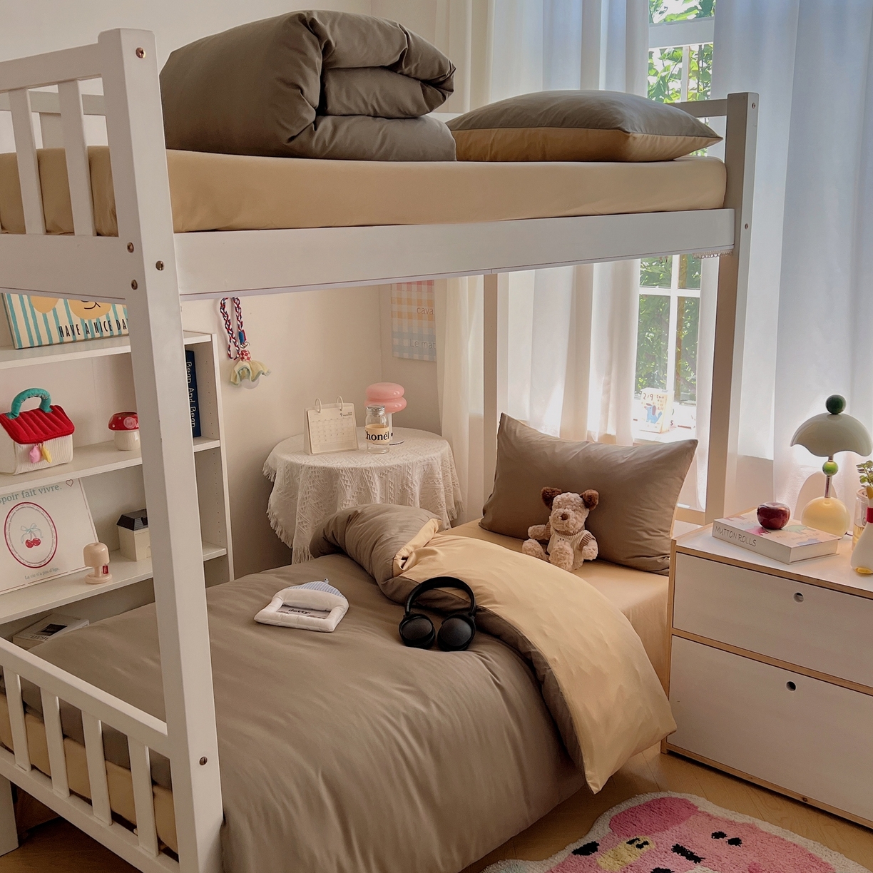 91家纺网 家纺一手货源 找家纺 缦绣阁家纺 2026新款亲肤水洗棉纯色四件套床单被罩被套单件学生宿舍上下铺单人三件套 椰子灰卡其