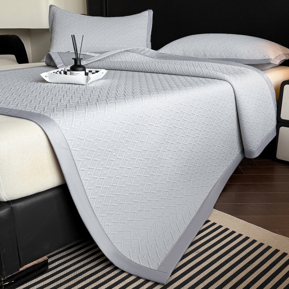 91家纺网 家纺一手货源 找家纺 鑫顺欣 2026新款A类冰豆豆席凉席席子 方回灰