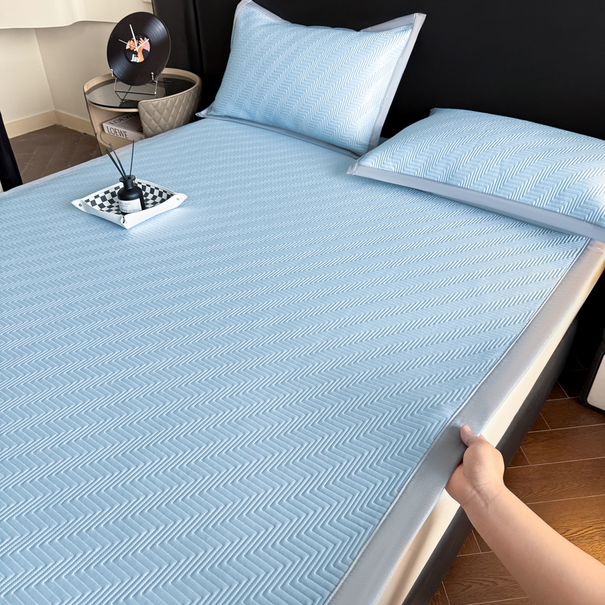 91家纺网 家纺一手货源 找家纺 鑫顺欣 2026新款A类冰豆豆席凉席席子 织浪蓝