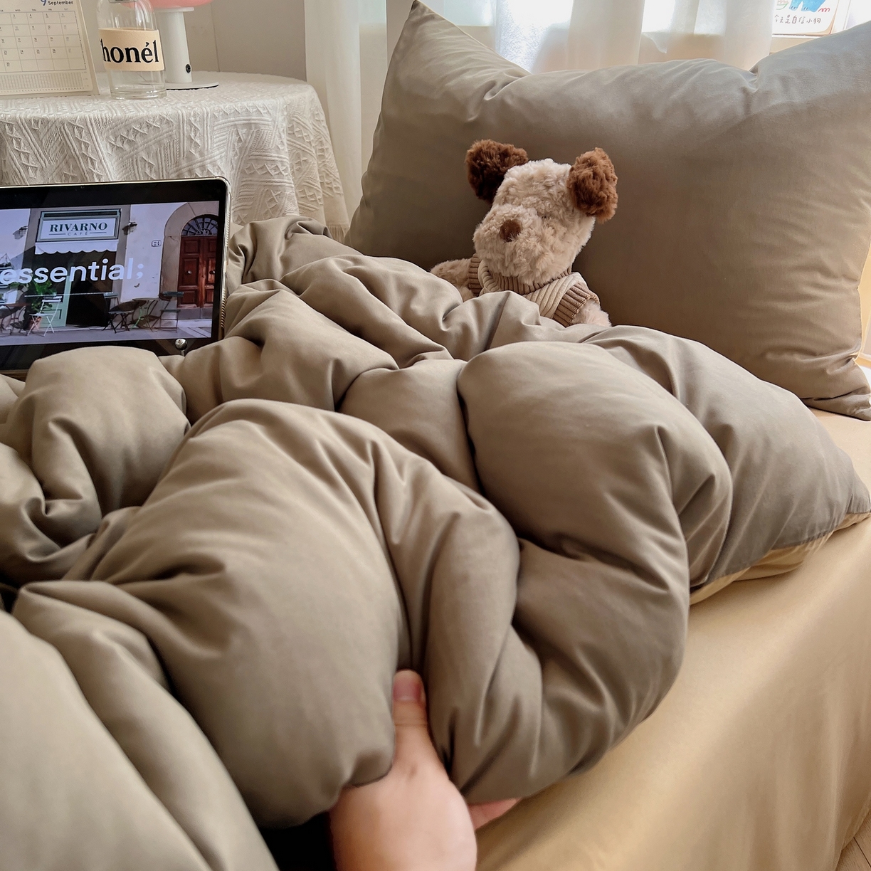 91家纺网 家纺一手货源 找家纺 缦绣阁家纺 2026新款亲肤水洗棉纯色四件套床单被罩被套单件学生宿舍上下铺单人三件套 椰子灰卡其