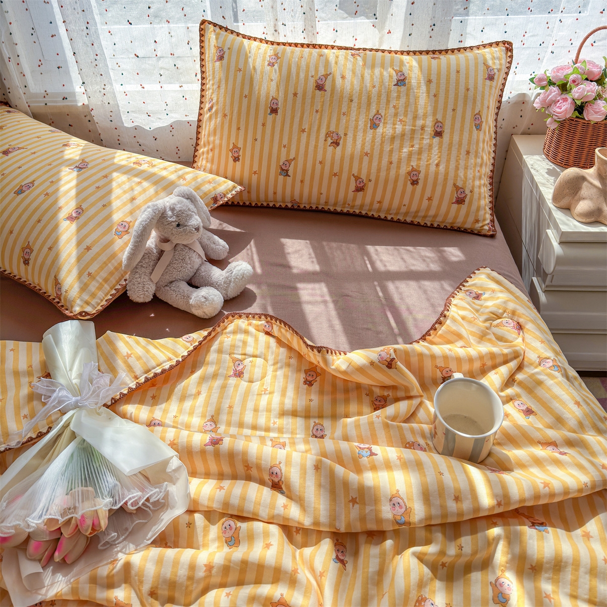 91家纺网 家纺一手货源 找家纺 被窝家纺 2026春夏新款贝壳边全棉双层纱大豆夏凉被空调被夏被四件套 萌星