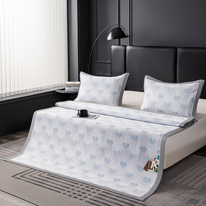 91家纺网 家纺一手货源 找家纺 小牛席业 2026新款爱心凉感冰丝席凉席席子 蓝色