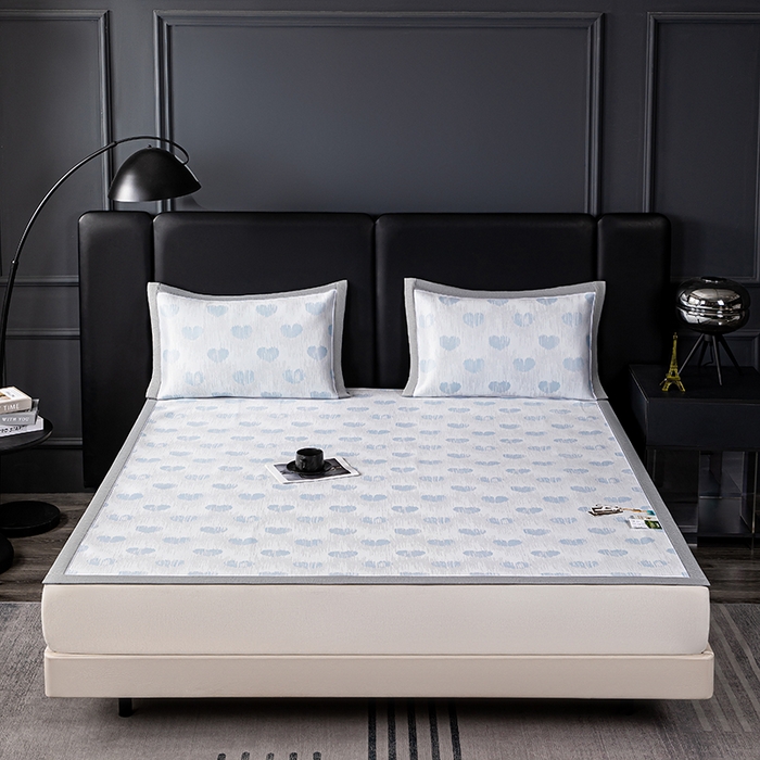 91家纺网 家纺一手货源 找家纺 小牛席业 2026新款爱心凉感冰丝席凉席席子 蓝色