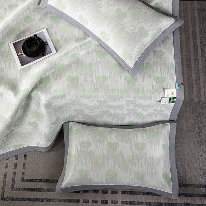 91家纺网 家纺一手货源 找家纺 小牛席业 2026新款爱心凉感冰丝席凉席席子 绿色