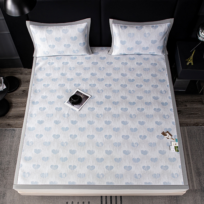 91家纺网 家纺一手货源 找家纺 小牛席业 2026新款爱心凉感冰丝席凉席席子 蓝色