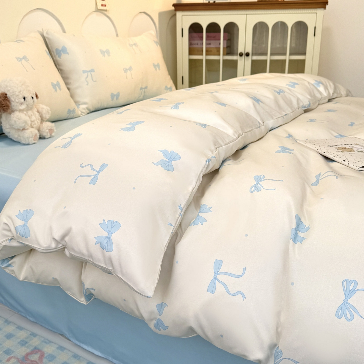 91家纺网 家纺一手货源 找家纺 （总）老K (原美阁） 2026新款蝴蝶结印花冰丝水洗真丝简约款四件套