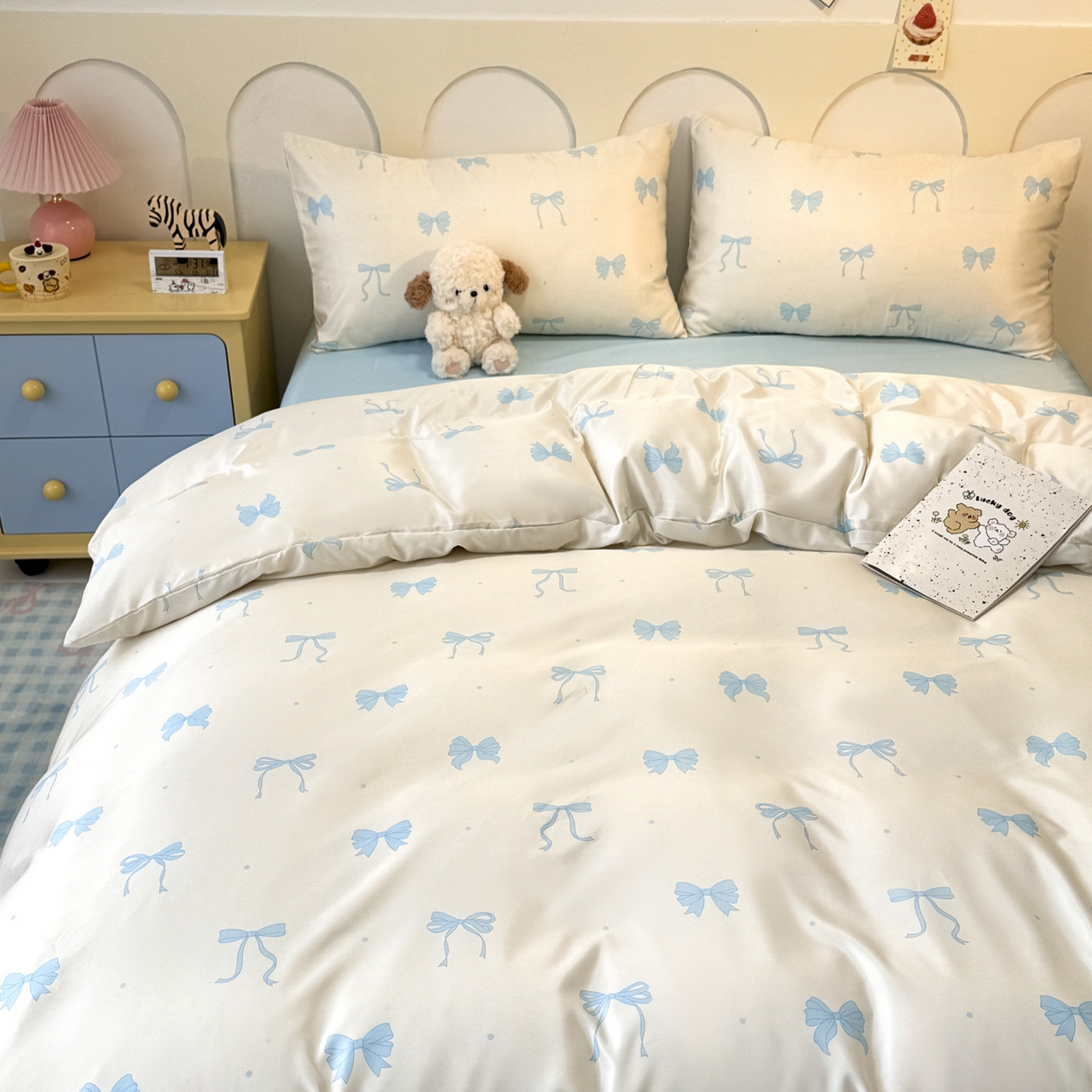 91家纺网 家纺一手货源 找家纺 （总）老K (原美阁） 2026新款蝴蝶结印花冰丝水洗真丝简约款四件套