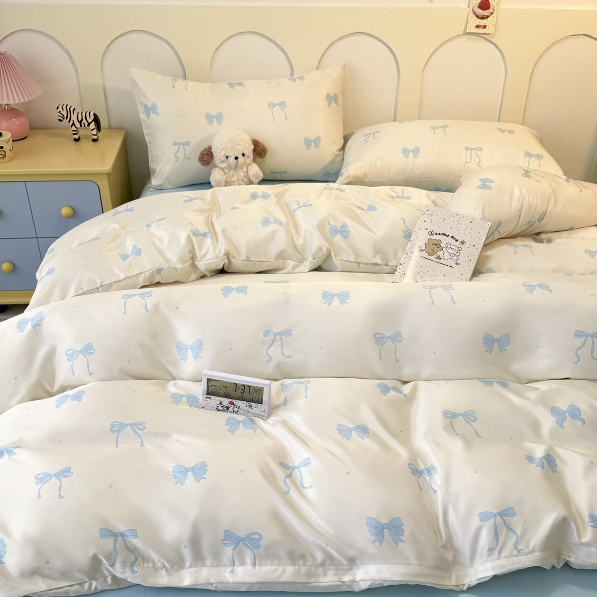 91家纺网 家纺一手货源 找家纺 （总）老K (原美阁） 2026新款蝴蝶结印花冰丝水洗真丝简约款四件套