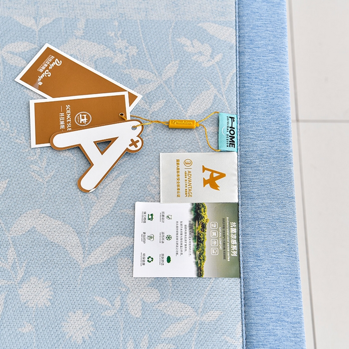 91家纺网 家纺一手货源 找家纺 小牛席业 2026新款加厚款碳光凉感印花冰丝席凉席席子 琉璃叶语-蓝色