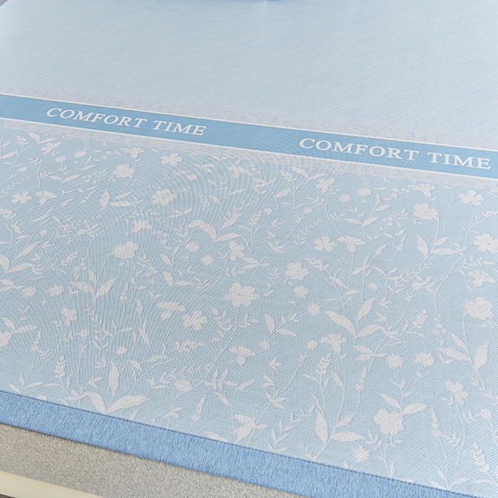 91家纺网 家纺一手货源 找家纺 小牛席业 2026新款加厚款碳光凉感印花冰丝席凉席席子 琉璃叶语-蓝色