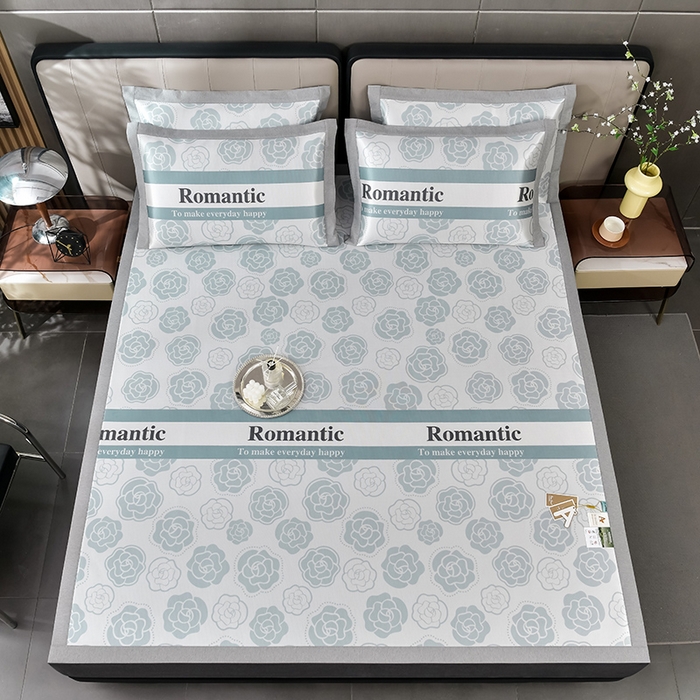 91家纺网 家纺一手货源 找家纺 小牛席业 2026新款加厚款碳光凉感印花冰丝席凉席席子 烂漫山茶花