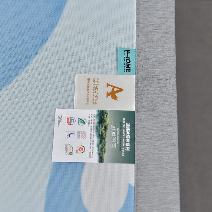 91家纺网 家纺一手货源 找家纺 小牛席业 2026新款加厚款碳光凉感印花冰丝席凉席席子 贝贝熊