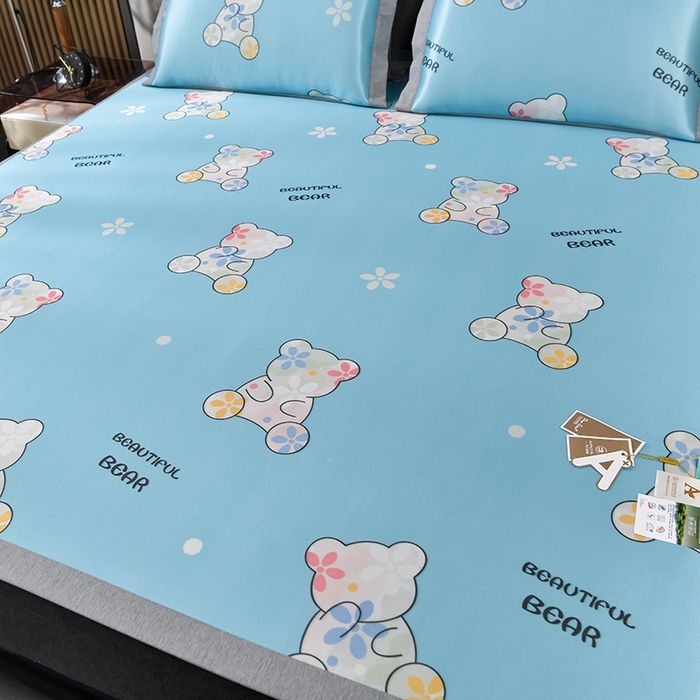 91家纺网 家纺一手货源 找家纺 小牛席业 2026新款加厚款碳光凉感印花冰丝席凉席席子 花纹小熊