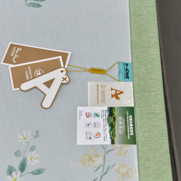 91家纺网 家纺一手货源 找家纺 小牛席业 2026新款加厚款碳光凉感印花冰丝席凉席席子 仙仙草