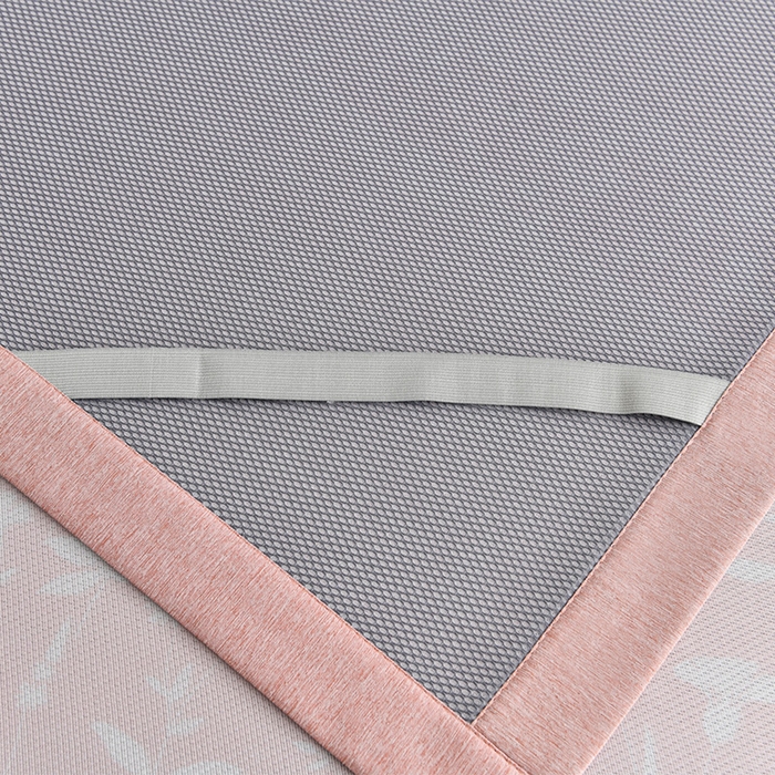 91家纺网 家纺一手货源 找家纺 小牛席业 2026新款加厚款碳光凉感印花冰丝席凉席席子 琉璃叶语-粉色