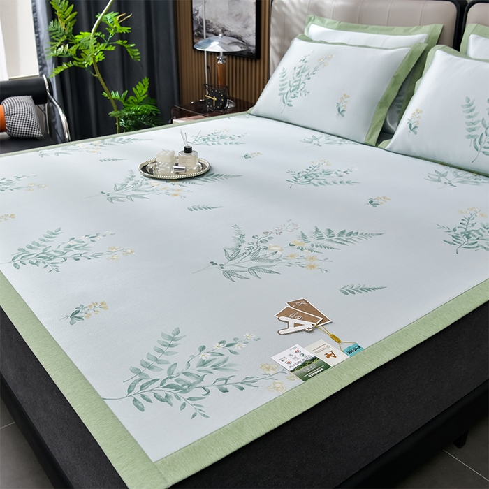 91家纺网 家纺一手货源 找家纺 小牛席业 2026新款加厚款碳光凉感印花冰丝席凉席席子 仙仙草