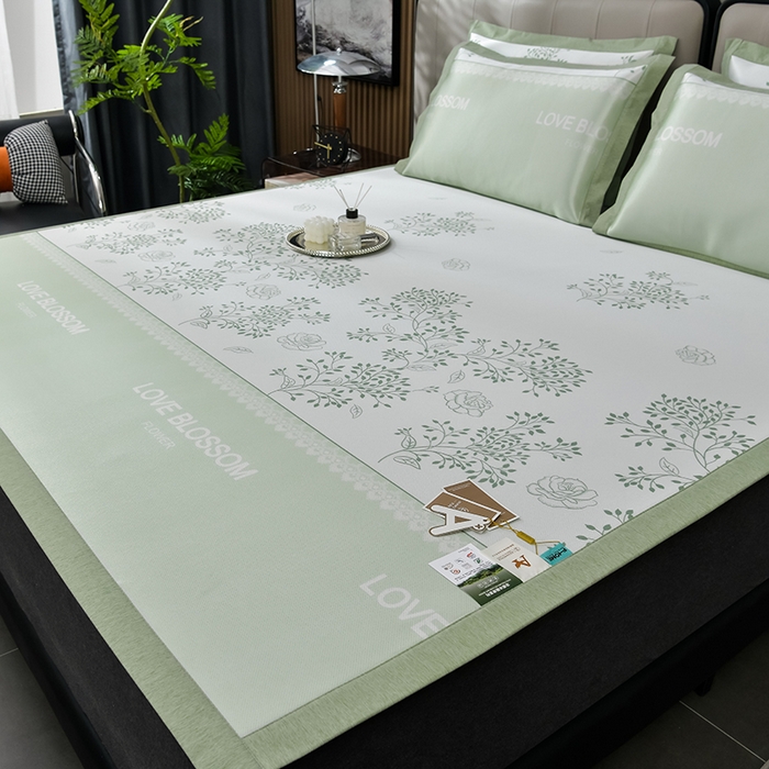 91家纺网 家纺一手货源 找家纺 小牛席业 2026新款加厚款碳光凉感印花冰丝席凉席席子 清新叶语-绿