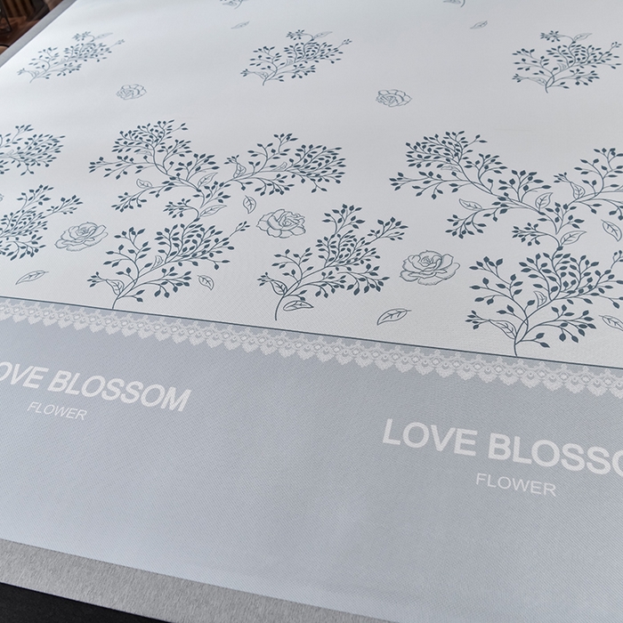 91家纺网 家纺一手货源 找家纺 小牛席业 2026新款加厚款碳光凉感印花冰丝席凉席席子 清新叶语-灰