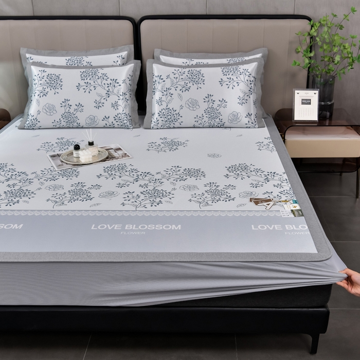 91家纺网 家纺一手货源 找家纺 （总）小牛席业 2026新款加厚款碳光凉感印花冰丝席凉席席子(床笠款）