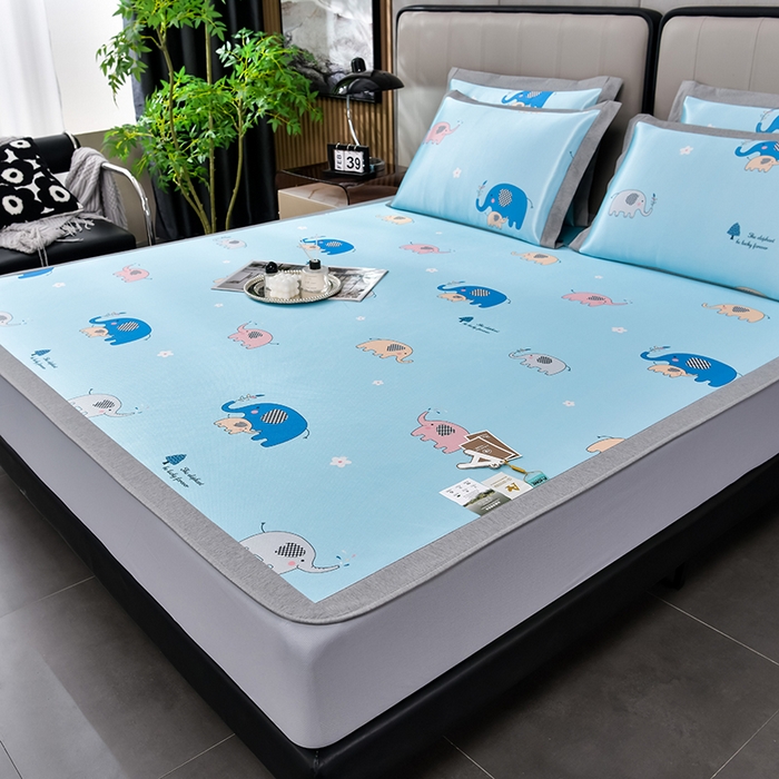 91家纺网 家纺一手货源 找家纺 小牛席业 2026新款加厚款碳光凉感印花冰丝席凉席席子(床笠款） 可爱小象