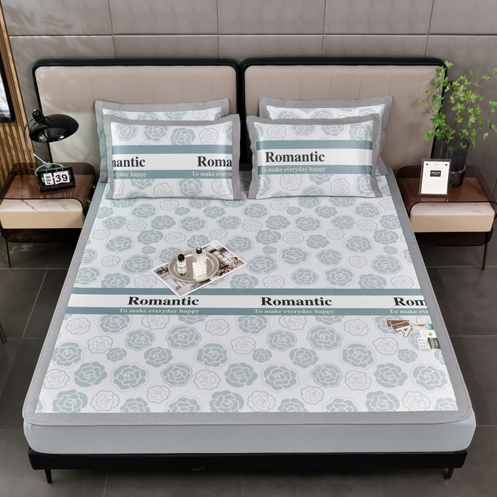 91家纺网 家纺一手货源 找家纺 小牛席业 2026新款加厚款碳光凉感印花冰丝席凉席席子(床笠款） 浪漫山茶花