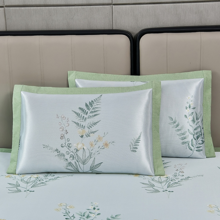 91家纺网 家纺一手货源 找家纺 小牛席业 2026新款加厚款碳光凉感印花冰丝席凉席席子(床笠款） 仙仙草