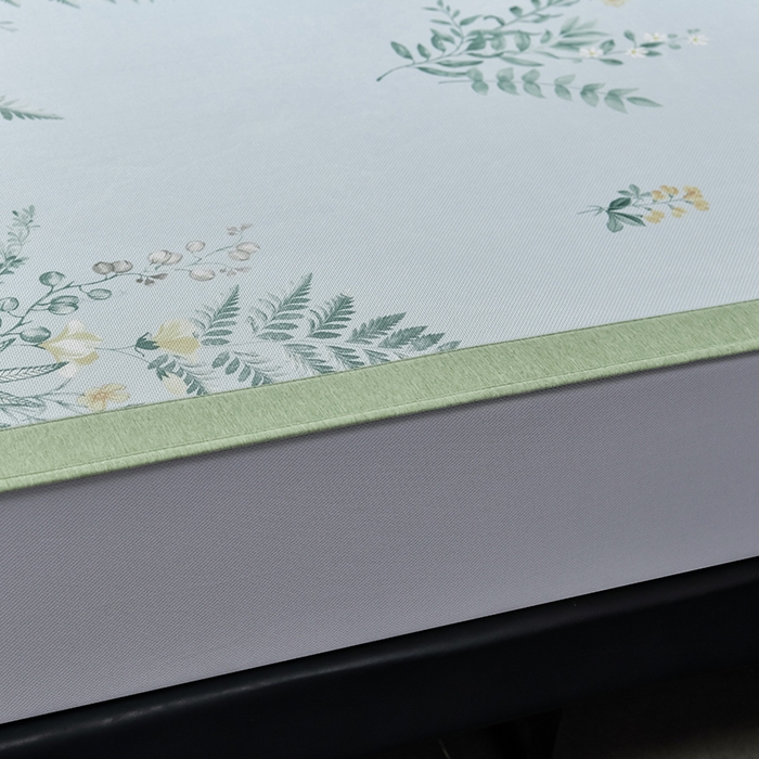 91家纺网 家纺一手货源 找家纺 小牛席业 2026新款加厚款碳光凉感印花冰丝席凉席席子(床笠款） 仙仙草